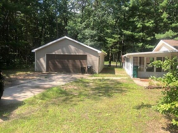2nd image of 102 Windsor Dr