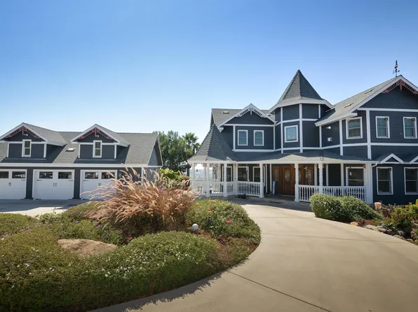 1746 Smokey Ln, Spring Valley, CA 91977