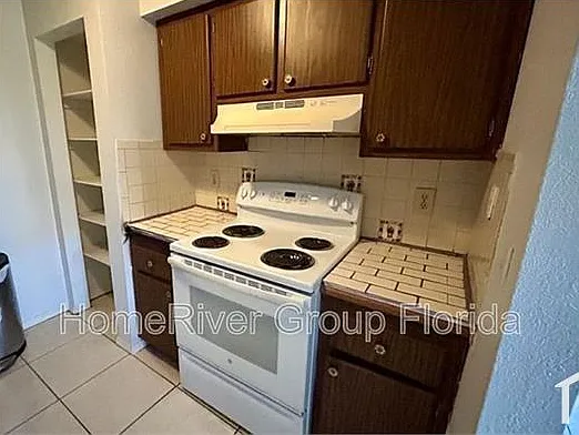 9011 Westchester Cir — Photo 8