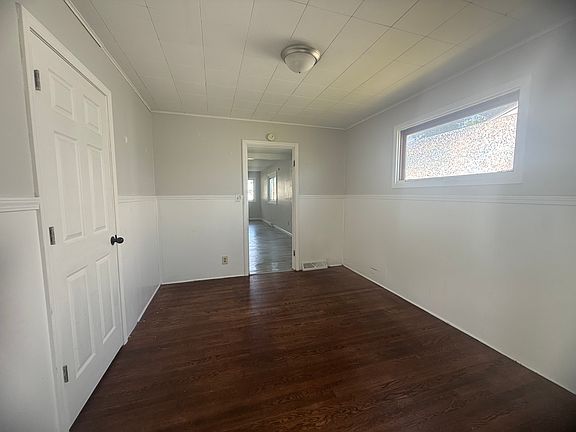 2nd image of 2229 Union Ave