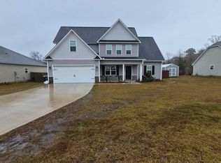 616 Riggs Rd, Hubert, NC 28539