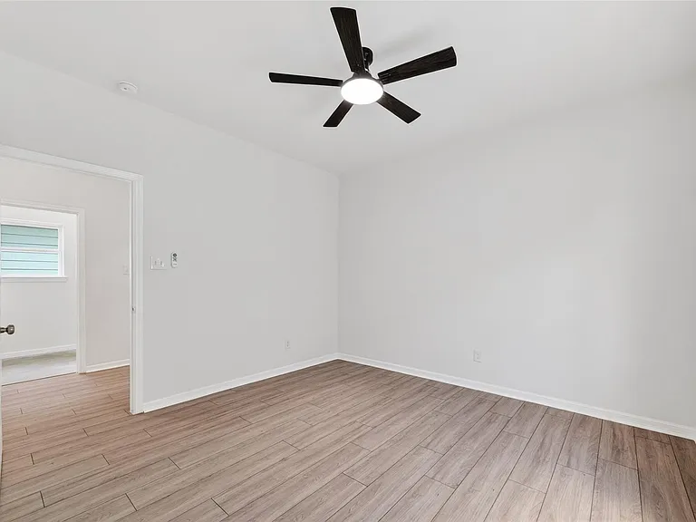 8628 Scott St — Photo 26