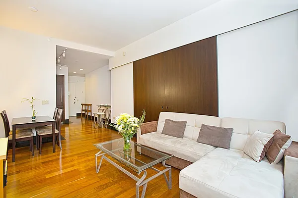 Sold by BLU Real Estate | media 17