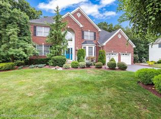 7 Springbrook Dr, Jackson, NJ 08527