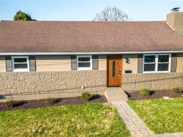 75 Hess Ave, Hellertown, PA 18055