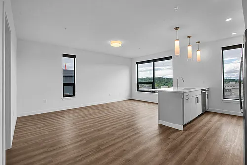 Floor plan 516