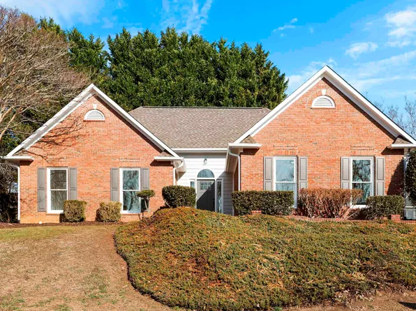 225 Georgetown Ct, Moore, SC 29369
