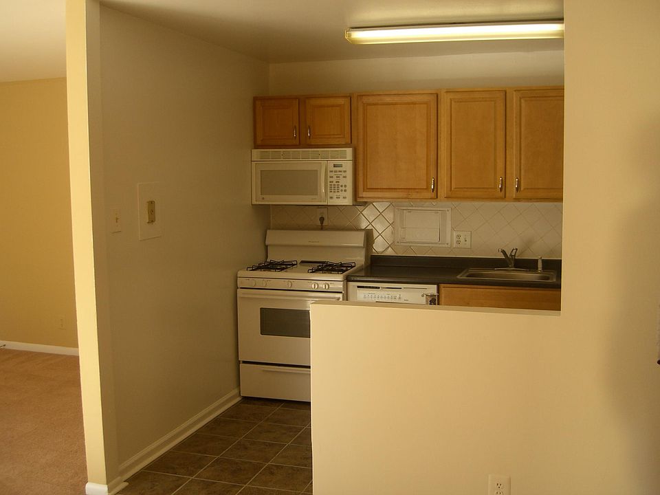 1st image of 12658 Dara Dr APT 204