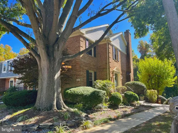 2733 Carter Farm Ct, Alexandria, VA 22306