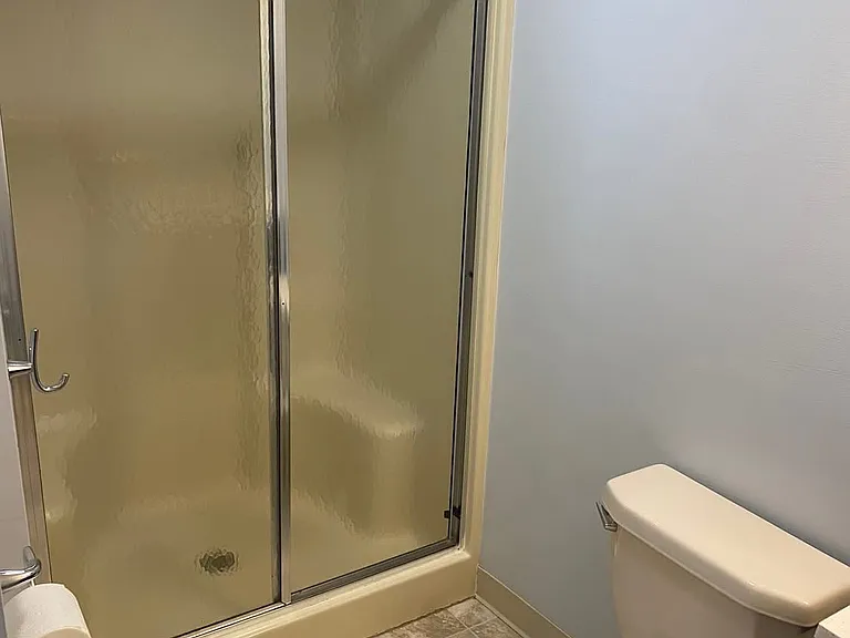 1112 Linden St #1 — Photo 9