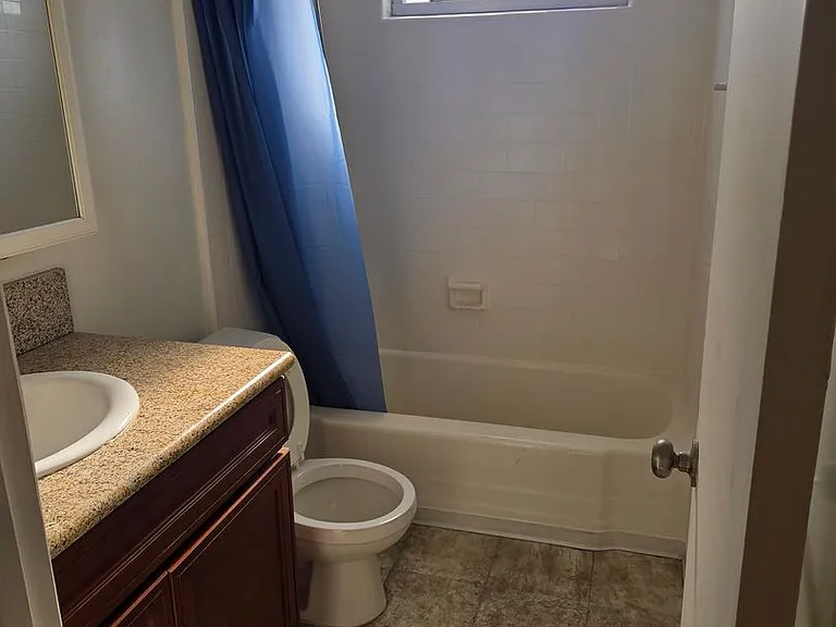 2207 N Verdugo Rd — Photo 4