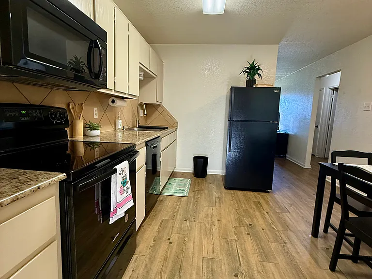 1008 Circle M Dr #A — Photo 8