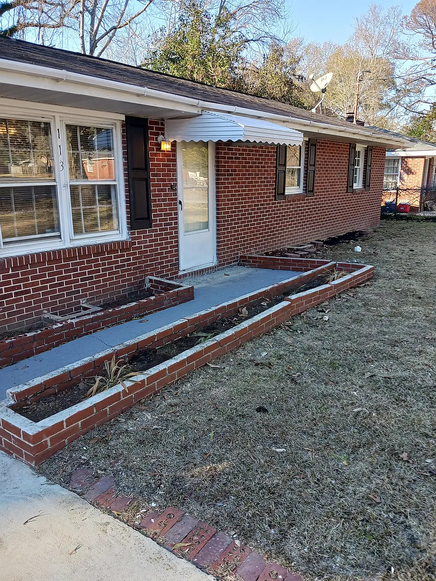 113 Magnolia Ave photo 1