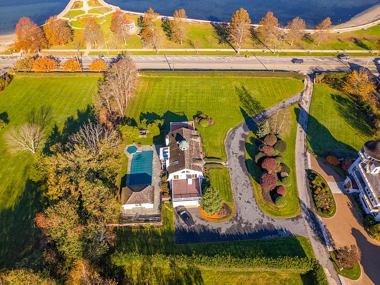 1B Harbor View Dr — Photo 9