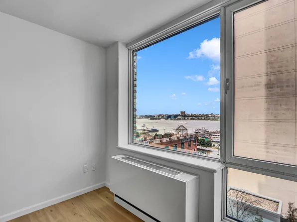 635 West 42nd Street image 25 of 28