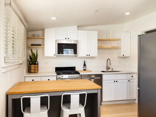 510 Chapala St APT 11, Santa Barbara, CA 93101