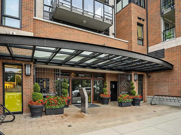 4550 Fraser St #417, Vancouver, BC V5V 4G8