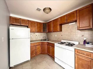 30-19 Lewmay Rd #2A, Far Rockaway, NY 11691