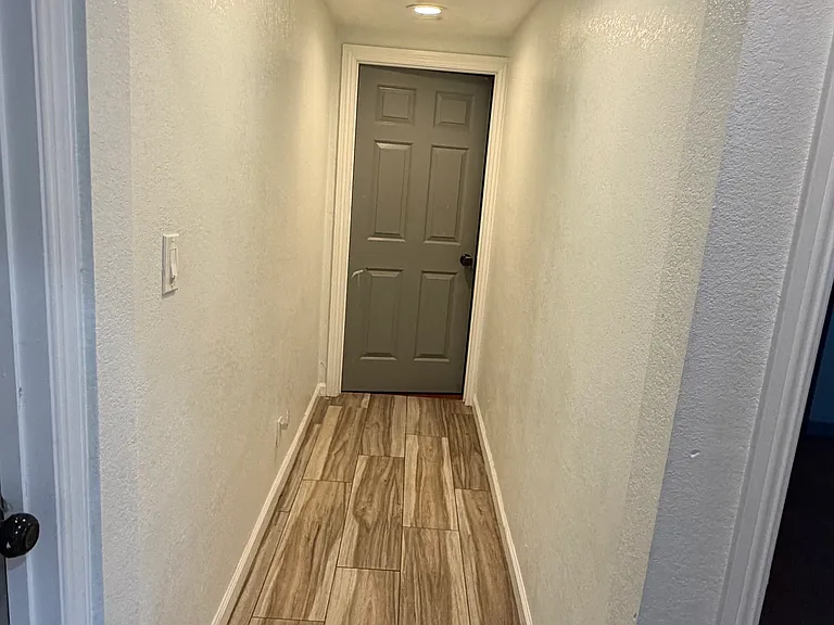 12808 S Butler Ave — Photo 6
