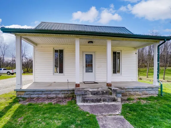 221 W Fancy St, Blanchester, OH 45107