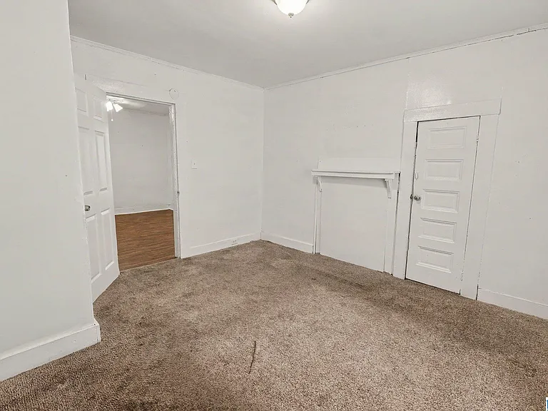 220 Avenue Z — Photo 7