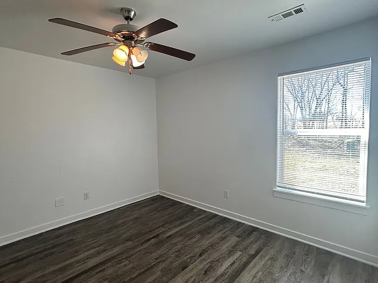 644 Hidden Springs Dr — Photo 13