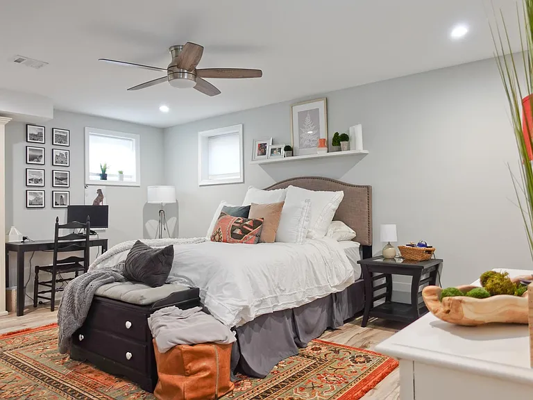 1315 N Lynnbrook Dr — Photo 11