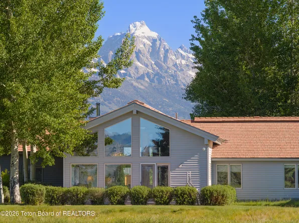 700 E Sagebrush Dr, Jackson, WY 83001