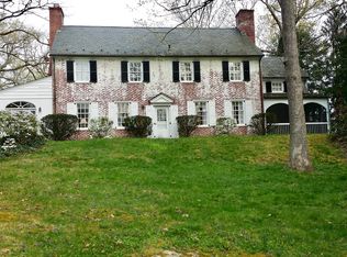 828 Chestnut Rd, Charleston, WV 25314