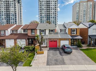 4002 Bishopstoke Ln, Mississauga, ON L4Z 1J2