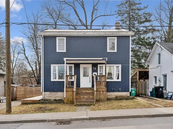 16 Bergey St, Cambridge, ON N3C 1P6