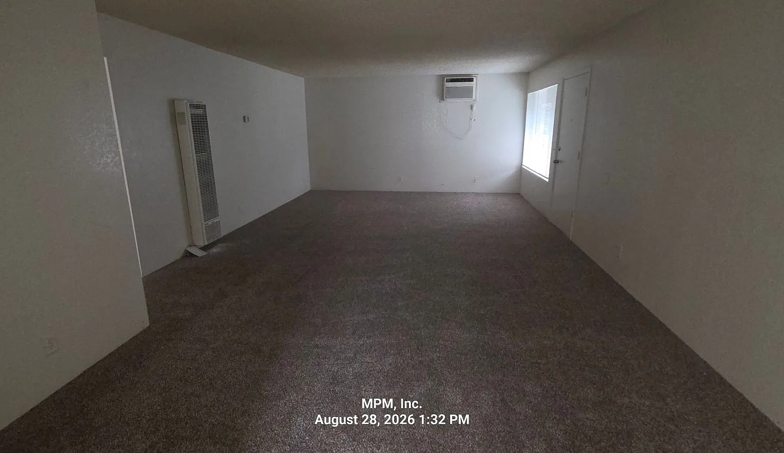 3411 Spring Street Apts — Photo 2