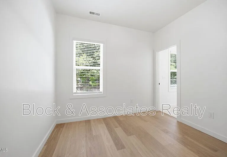 2815-101 Wilcox Pl — Photo 15