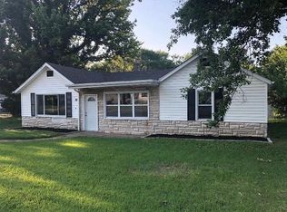 39 Fairway Dr, Fairview Heights, IL 62208