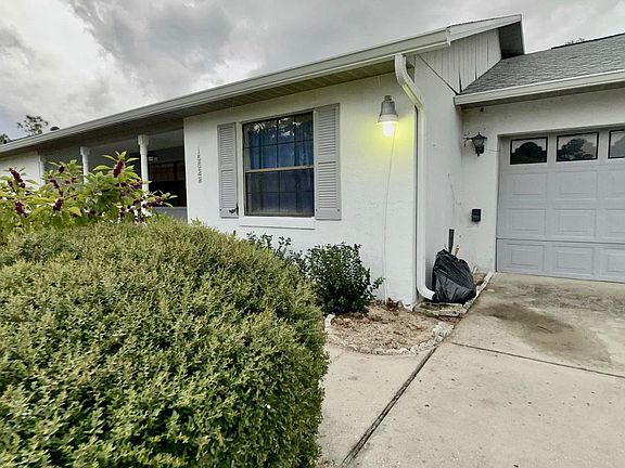 3rd image of 15522 SW 46th Cir