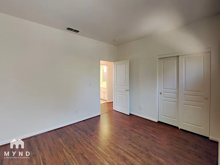 2742 Chateau Montelena Way — Photo 21