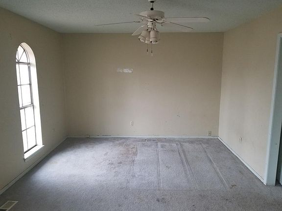 5th image of 1608 Rolling Stone Dr