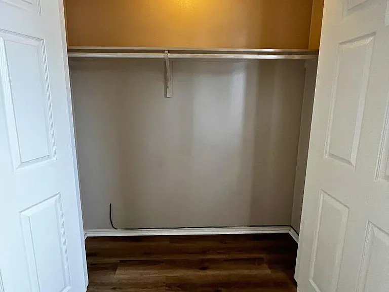 Unit Photo
