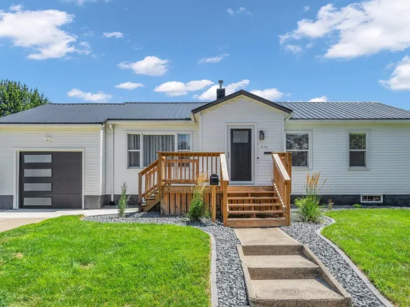 334 S Chestnut Ave, New Hampton, IA 50659