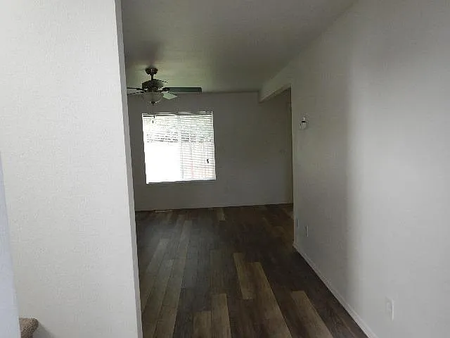 609 Grant Ln SW #B — Photo 2