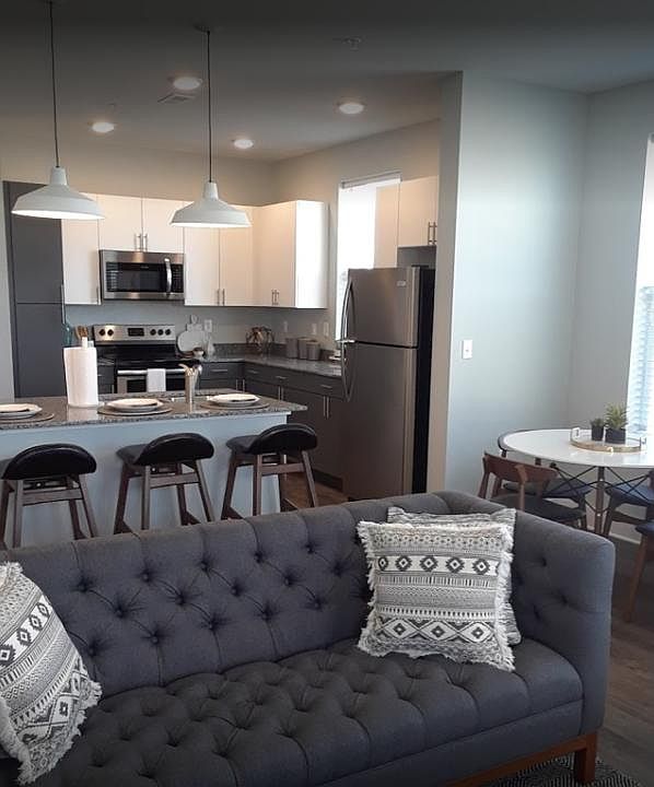1st image of 700 Pine Crest Dr APT 206
