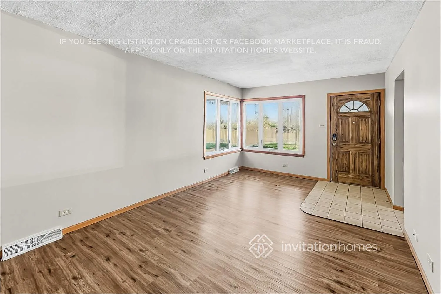 7700 Monitor Ave Burbank, IL 60459 — Photo 4