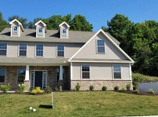 705 Seem Dr, Kutztown, PA 19530