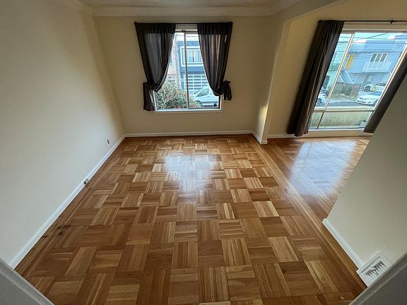 2nd image of 212 Shields St
