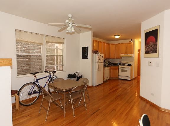 3rd image of 1035 N Mozart St #01