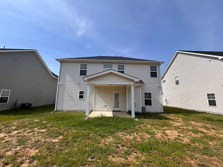 104 Wicklow Ct — Photo 30