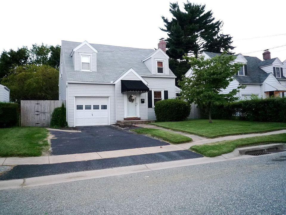 1st image of 118 W Reamer Ave