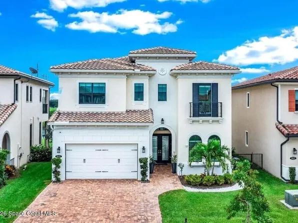 8635 Grand Prix Ln, Boynton Beach, FL 33472