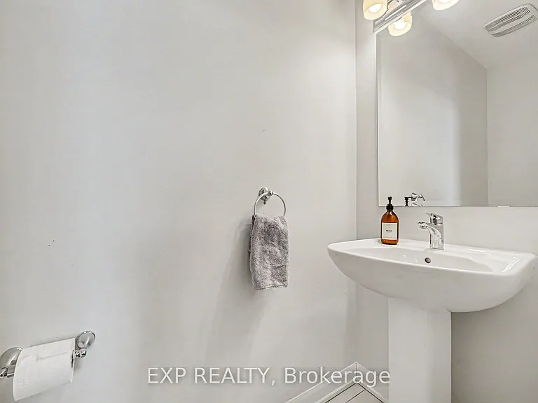 108 Teelin Cir — Photo 16
