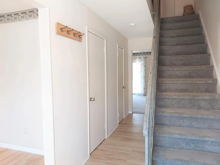 3210 Crystal Ct — Photo 12